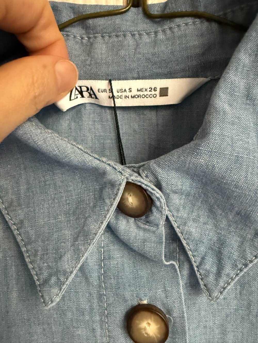 Cropped chambray shirt - Picture 3 of 11